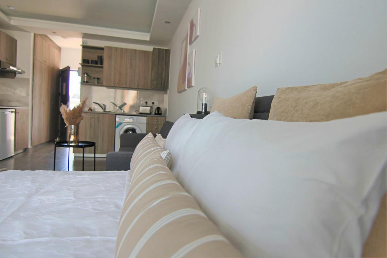 Appartement Phaedrus Living: Seaside Luxury Flat Athina 117 à Paphos Extérieur photo